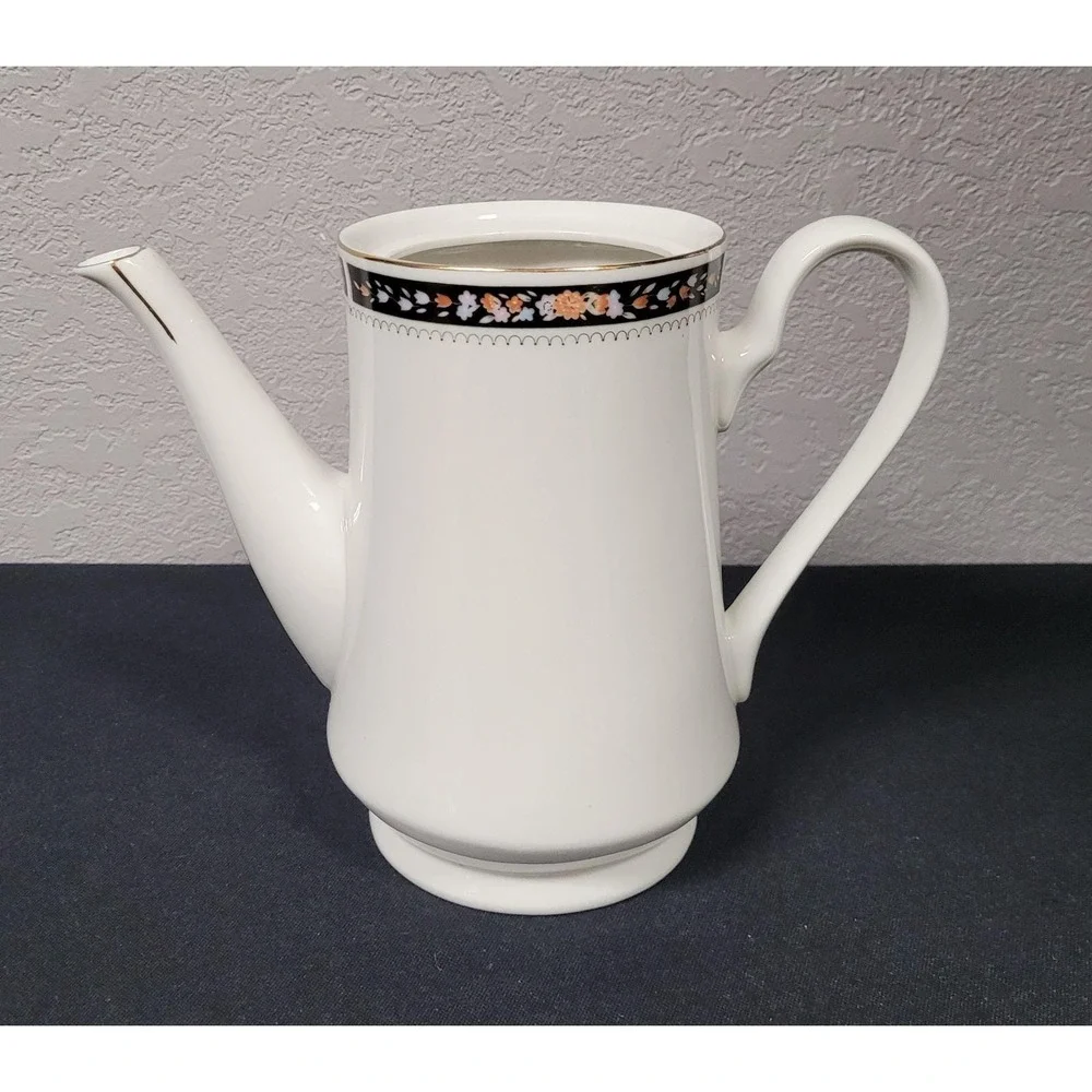 Silverie Fine China Tea Pot Coffee Pot with Lid (SIV11 Pattern) Vintage 1980s